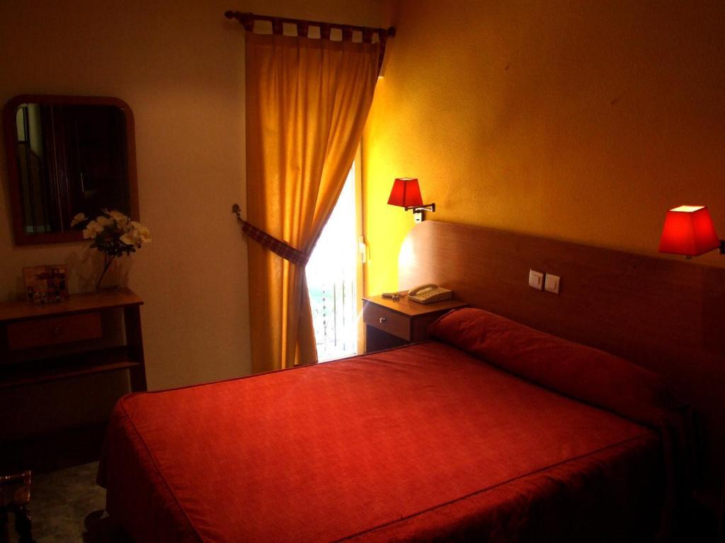 Hostal Santa Marta アランフエス エクステリア 写真