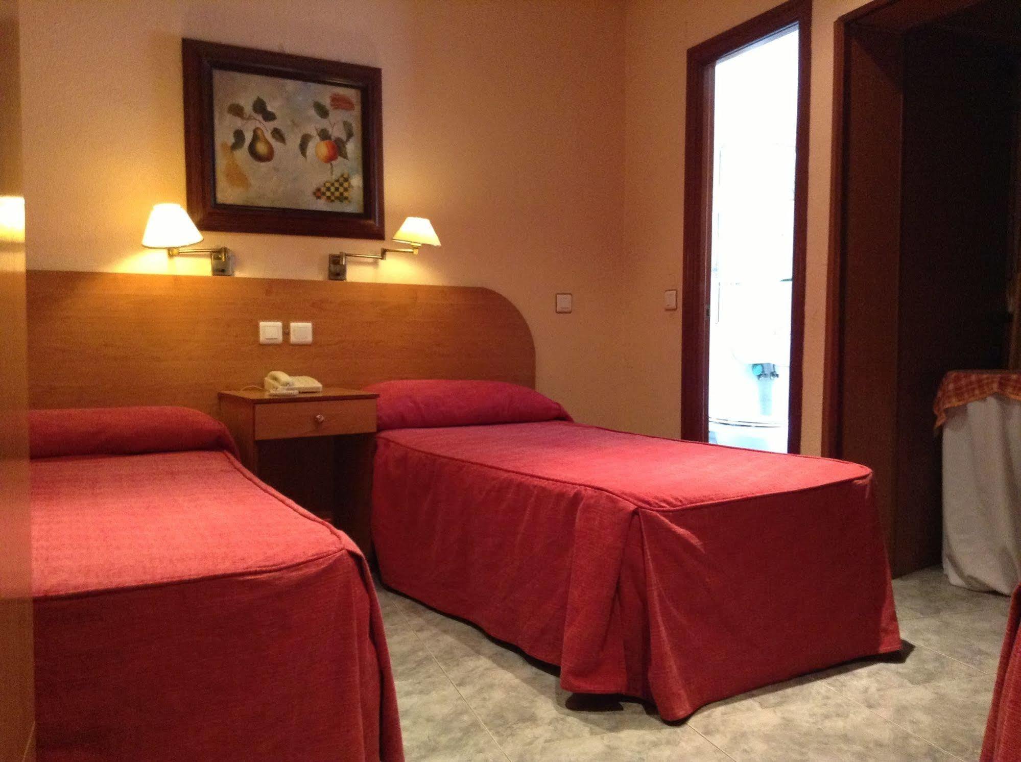 Hostal Santa Marta アランフエス エクステリア 写真