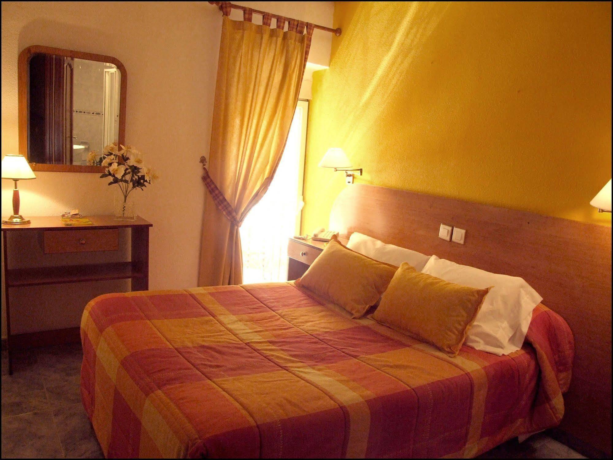 Hostal Santa Marta アランフエス エクステリア 写真